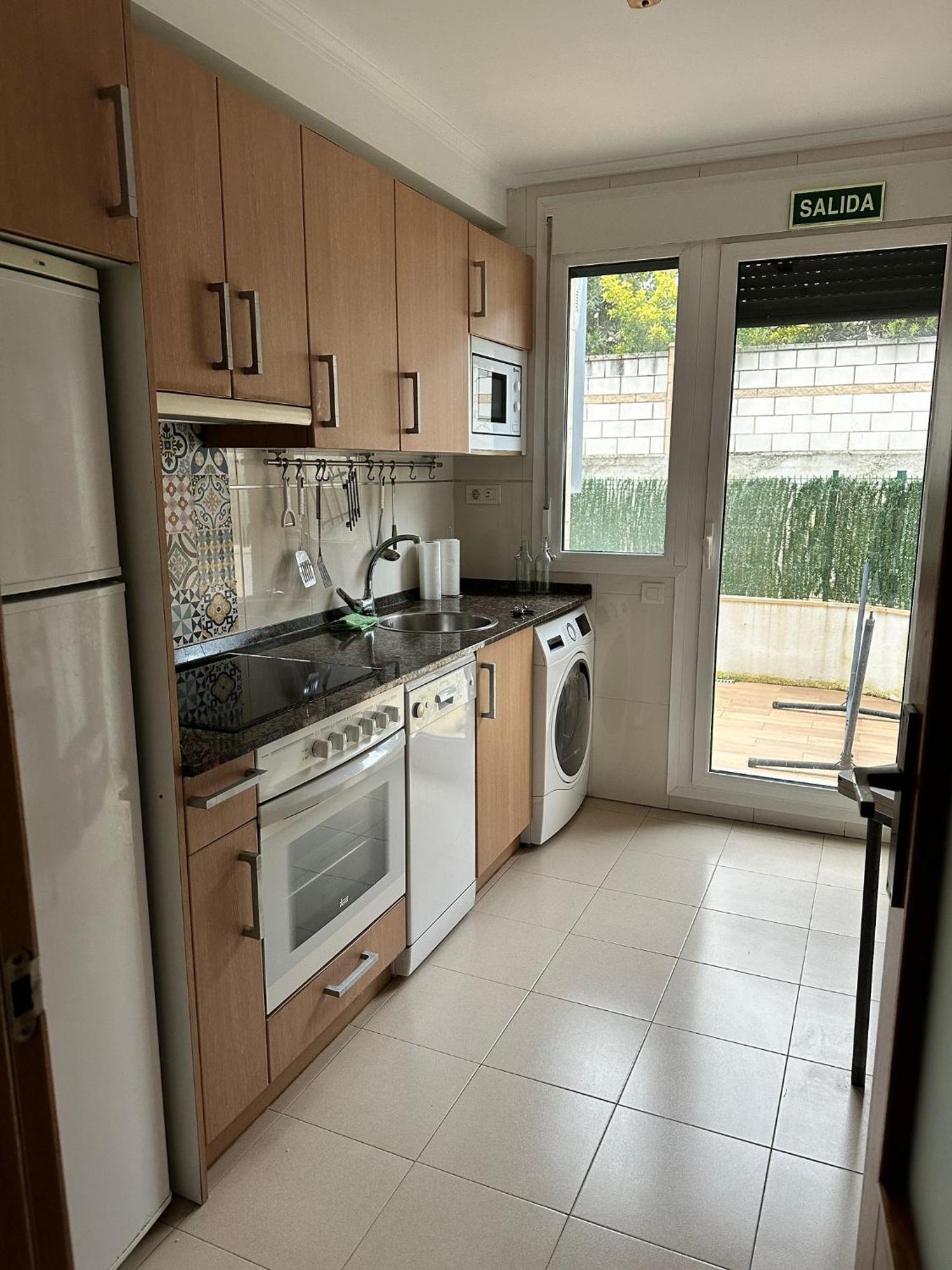Apartamento Coqueto Dúplex Con Dos Terrazas Y Piscina Cerca De La Playa De La Virgen Del Mar *